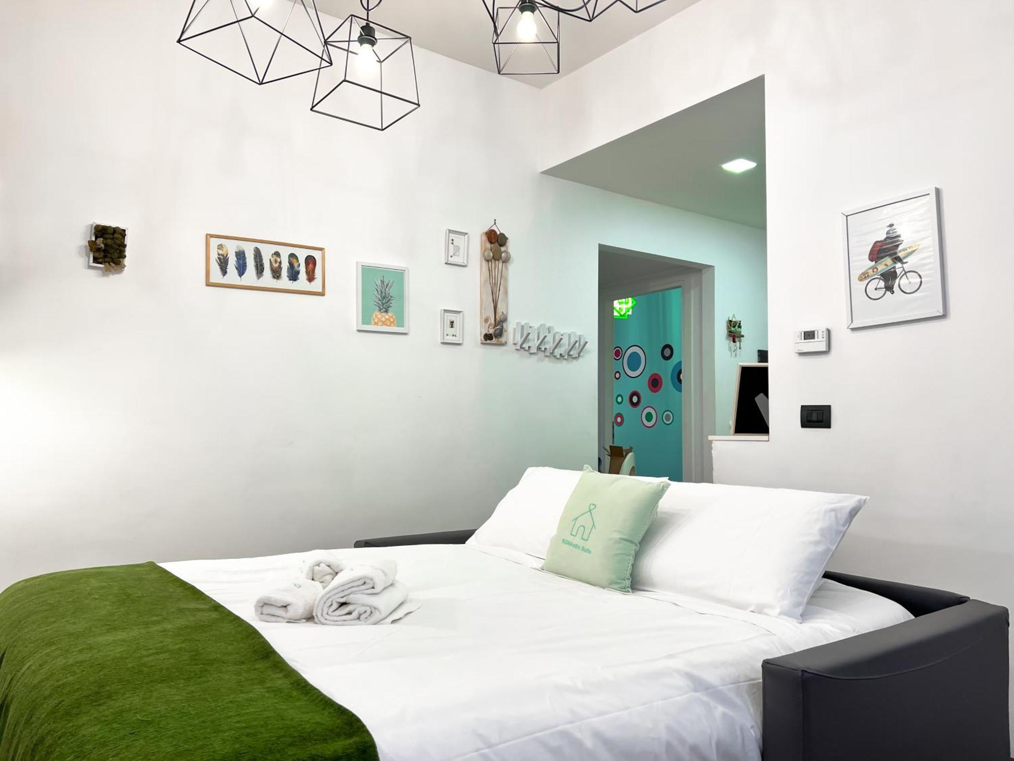 Unique House - 3 Bedrooms & 2 Bathrooms With 4 Beds - 100 Meters To The Metro A ローマ エクステリア 写真